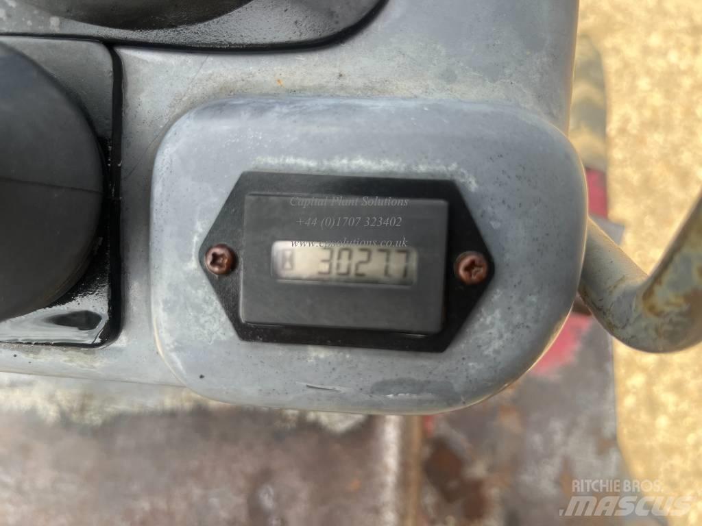 Takeuchi TB 108 Міні-екскаватори < 7т