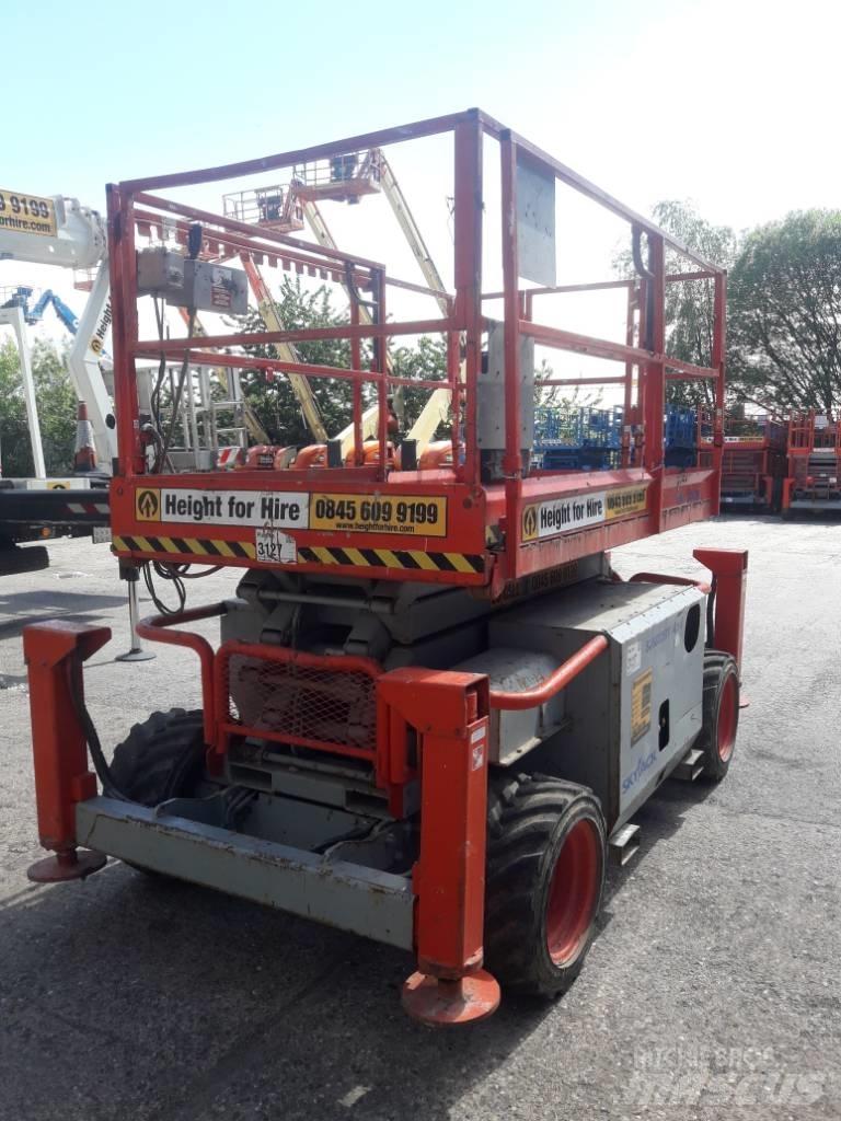 SkyJack SJ 6832 RT Підйомники-ножиці