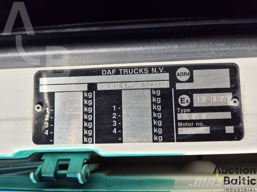 DAF FT XF105 Тягачі