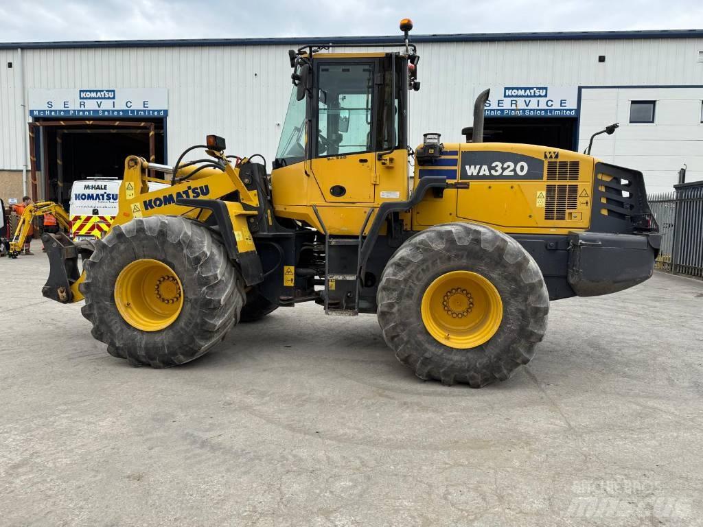Komatsu WA320-5 Фронтальні навантажувачі