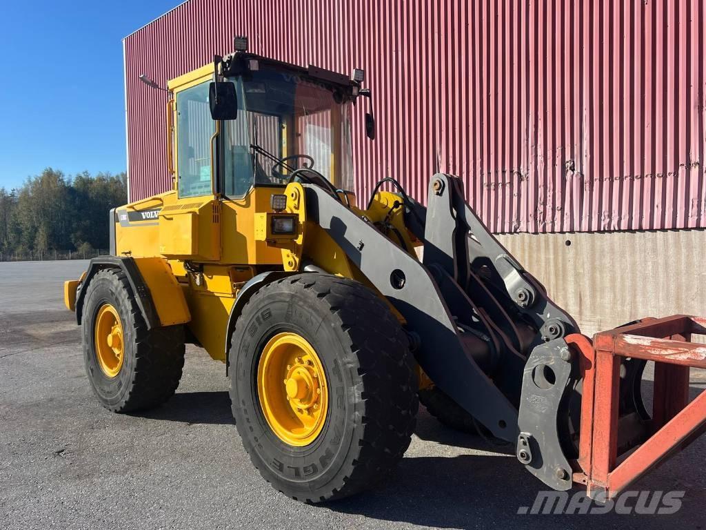 Volvo L 70 C Фронтальні навантажувачі