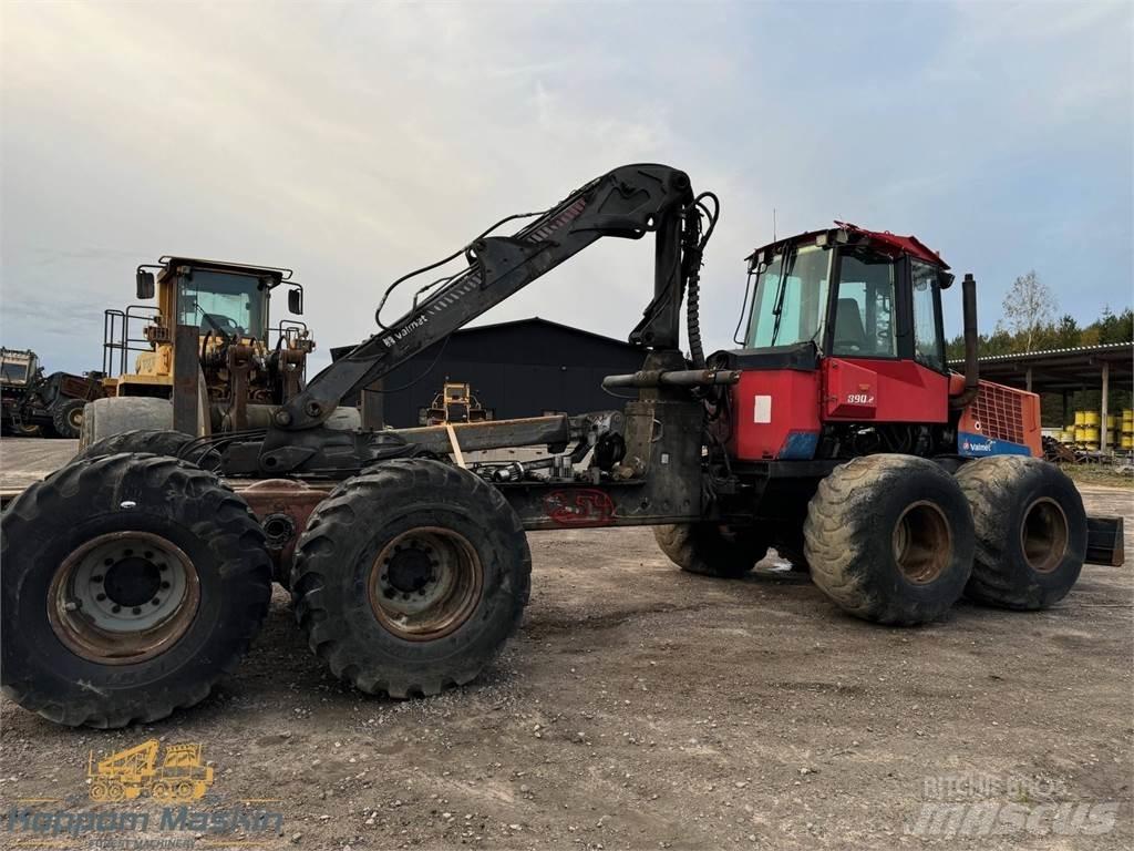 Valmet 890.2 Форвардери
