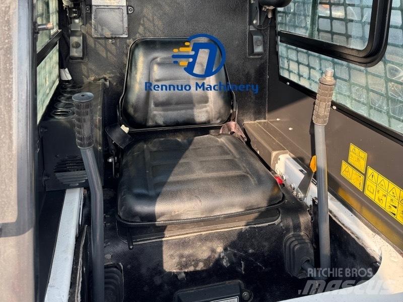 Bobcat S 130 Міні-навантажувачі