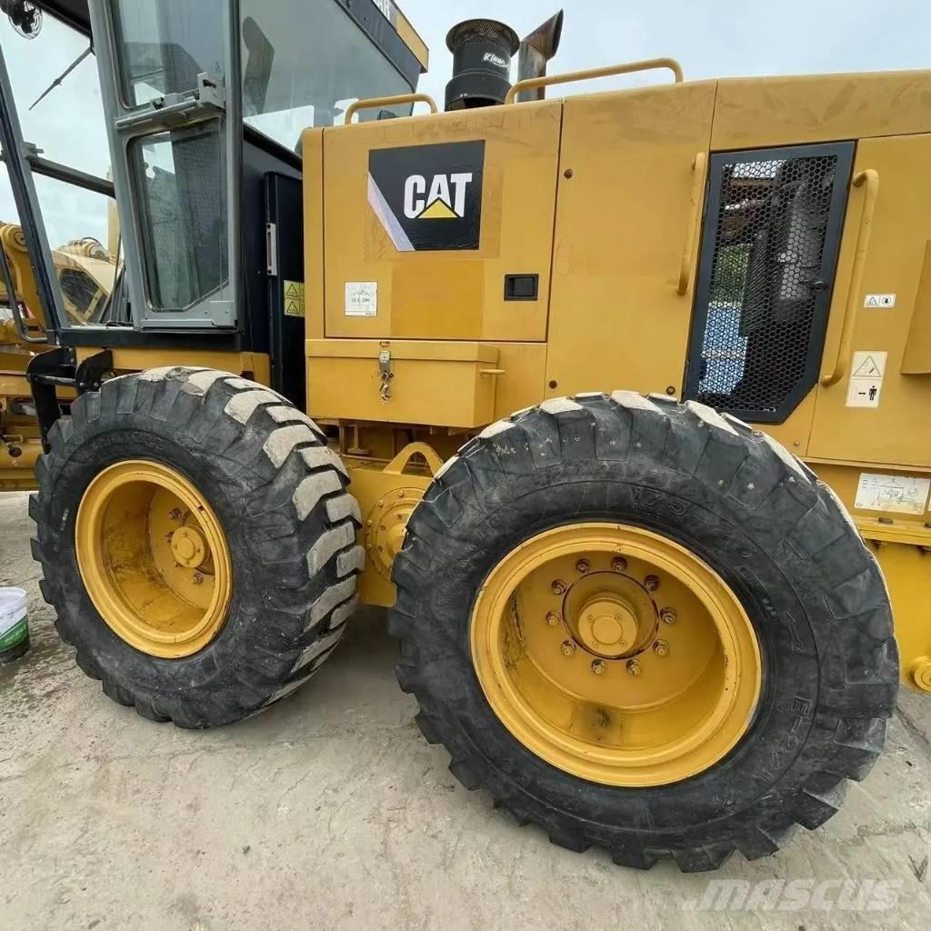 CAT 140K Грейдери