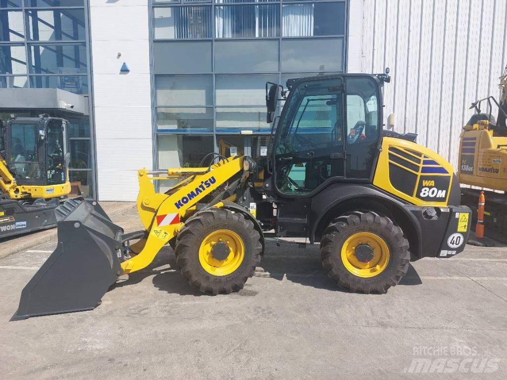 Komatsu WA80M-8 Малі навантажувачі