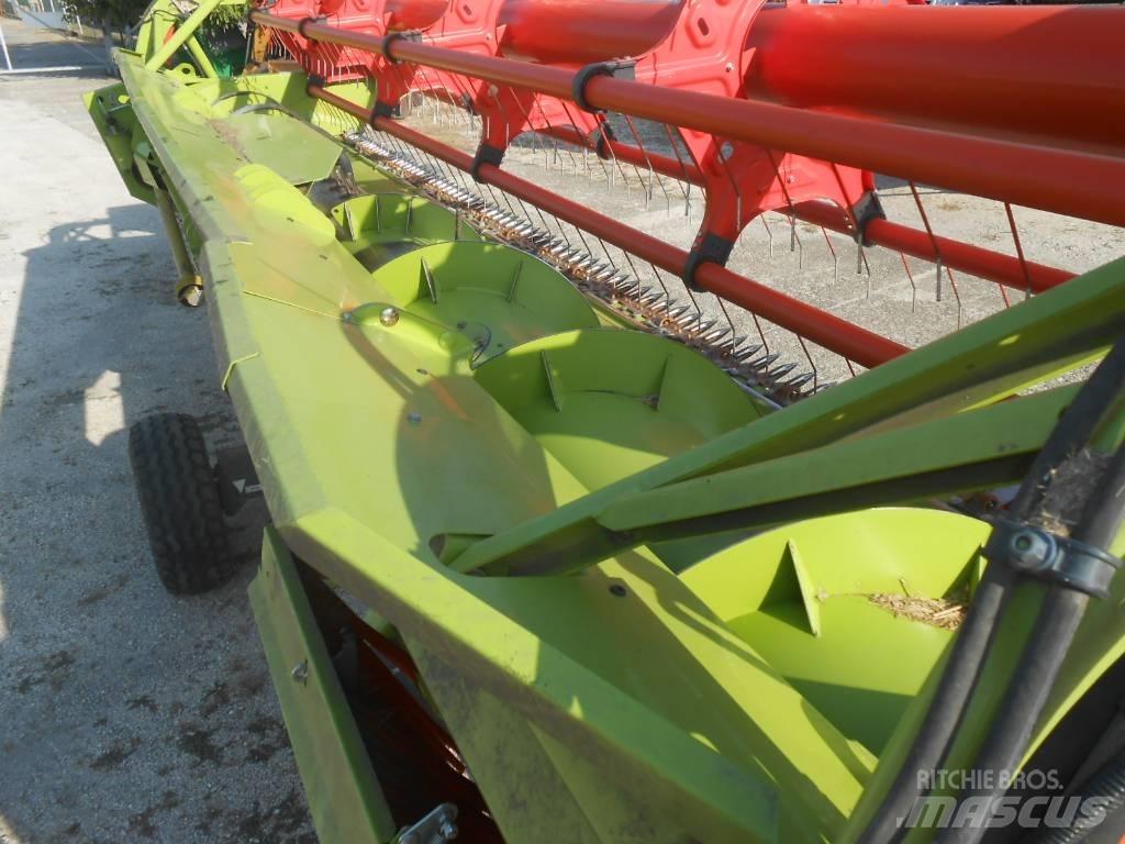 CLAAS Tucano 440 Зернозбиральні комбайни