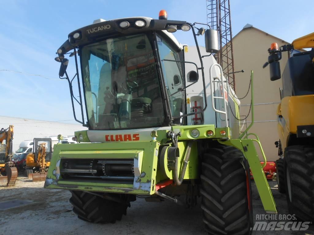 CLAAS Tucano 440 Зернозбиральні комбайни
