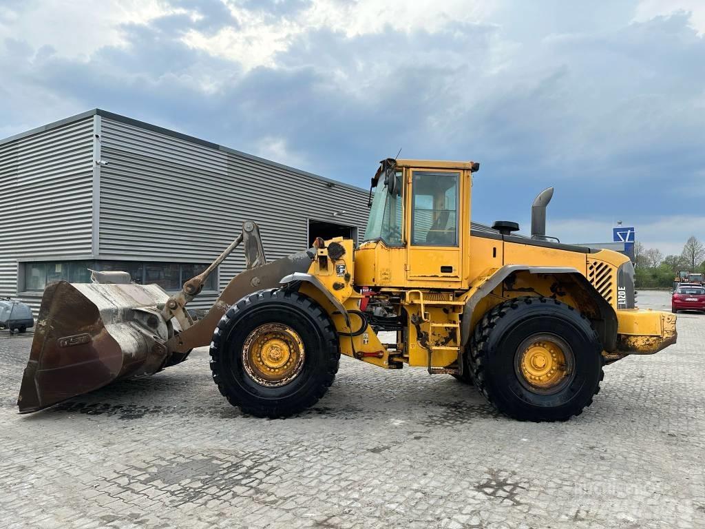 Volvo L120E Фронтальні навантажувачі
