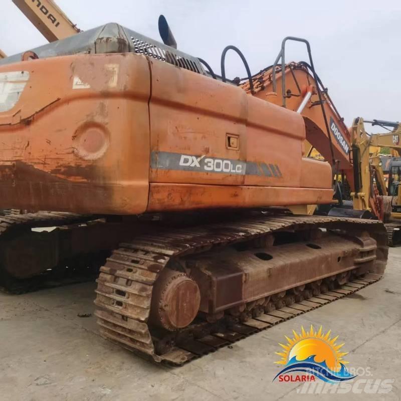 Doosan DX 300 LC Гусеничні екскаватори