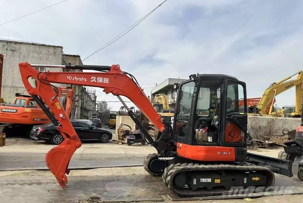 Kubota 163 Гусеничні екскаватори