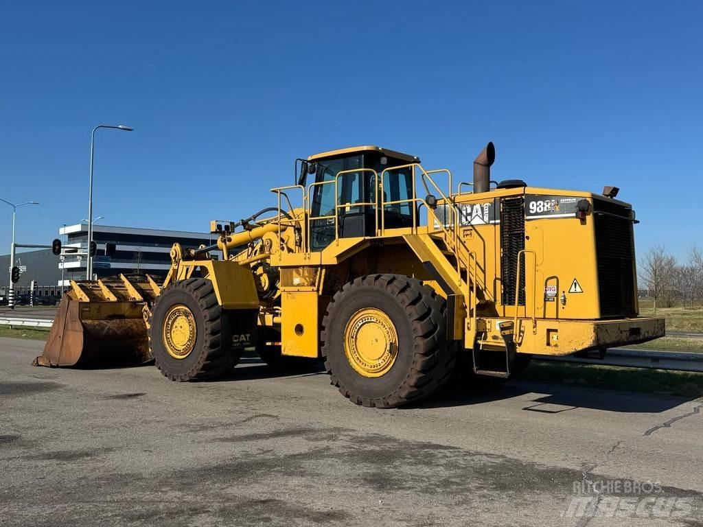 CAT 988H Фронтальні навантажувачі