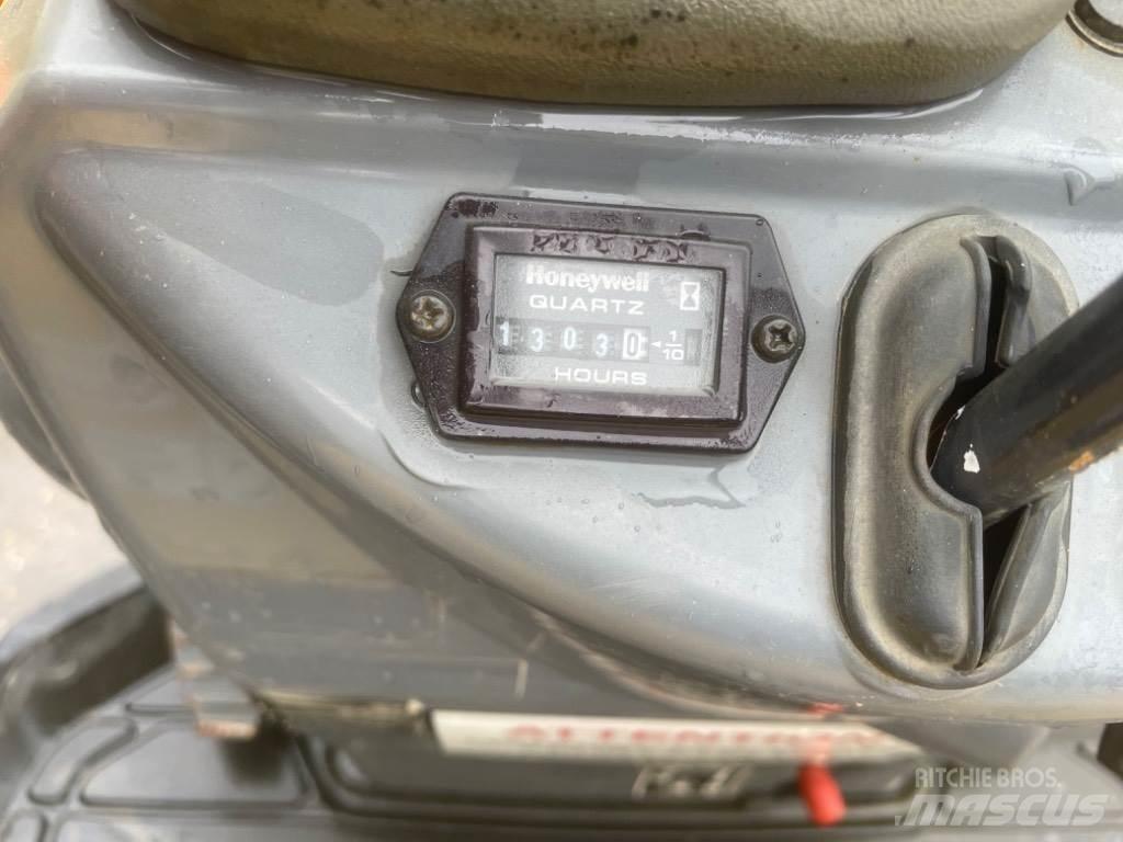 Yanmar SV08 (AH930) Міні-екскаватори < 7т