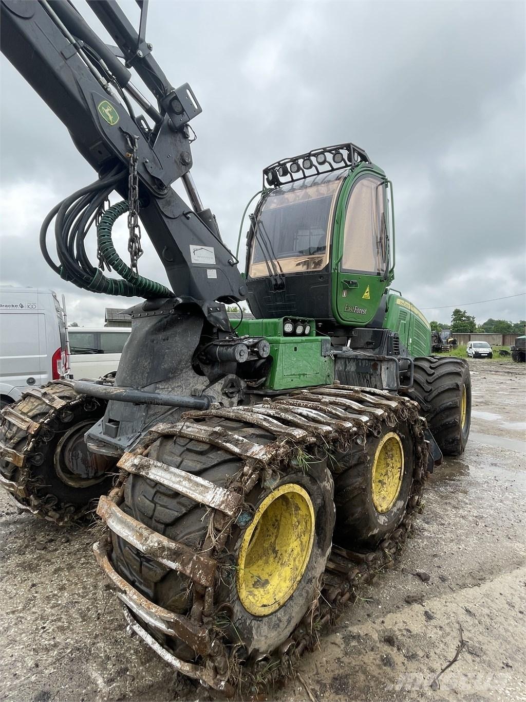 John Deere 1070 G Харвестери