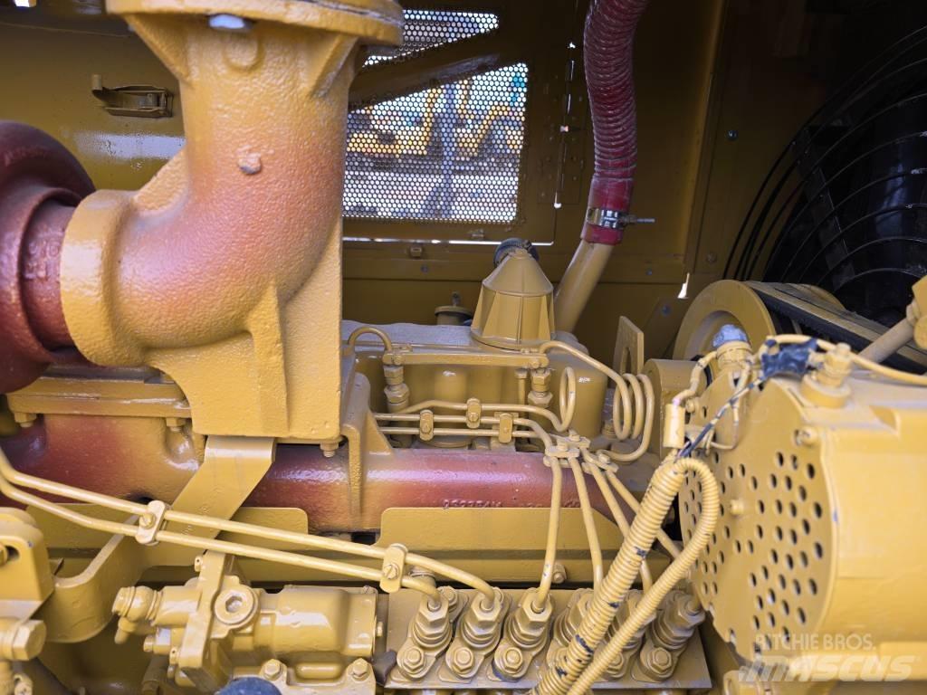 CAT D7G Гусеничні бульдозери