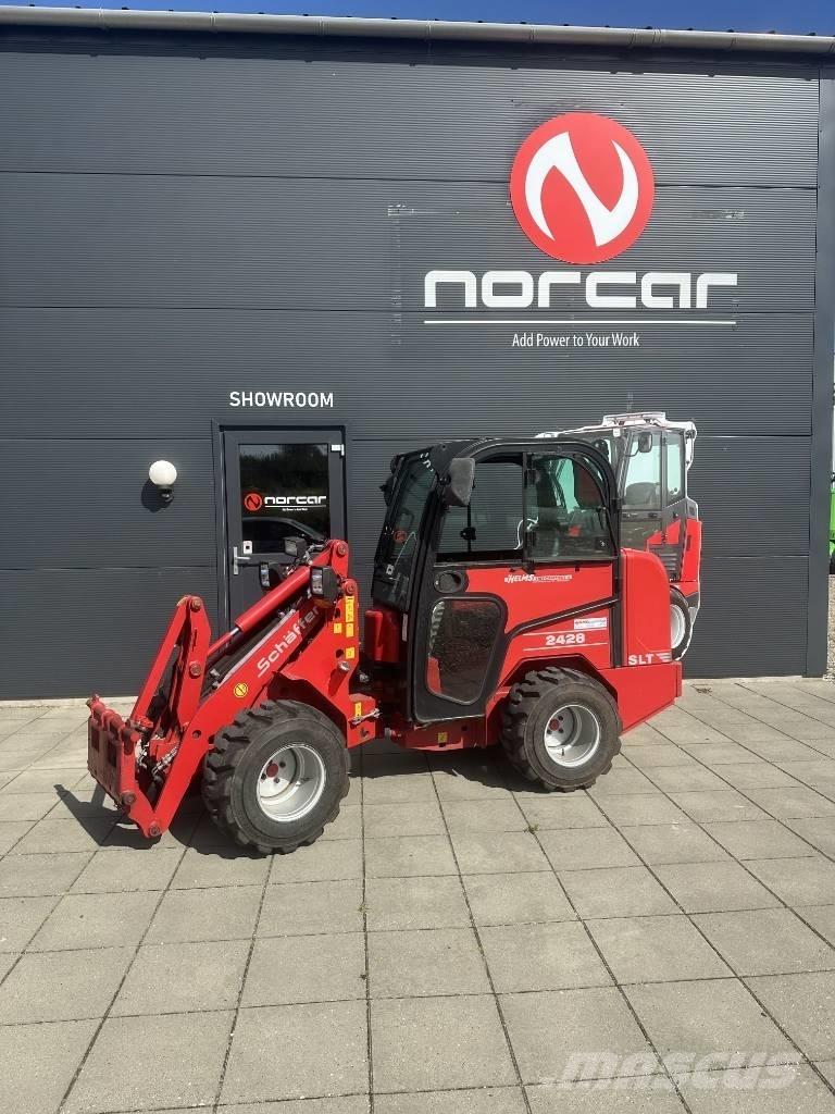 Schäffer 2428 SLT Малі навантажувачі