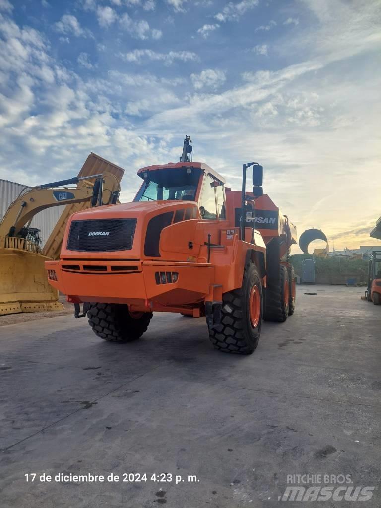Doosan DA 40 Зчленовані самоскиди