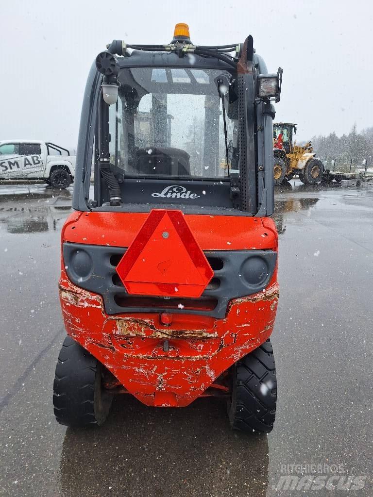 Linde H 30 D Дизельні навантажувачі