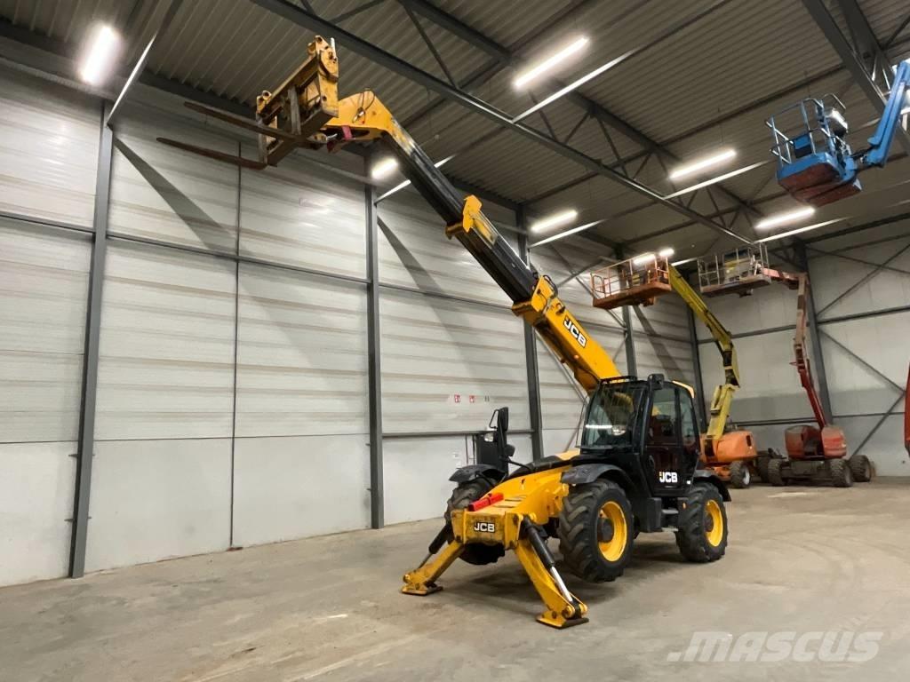 JCB 535-125 Телескопічні навантажувачі