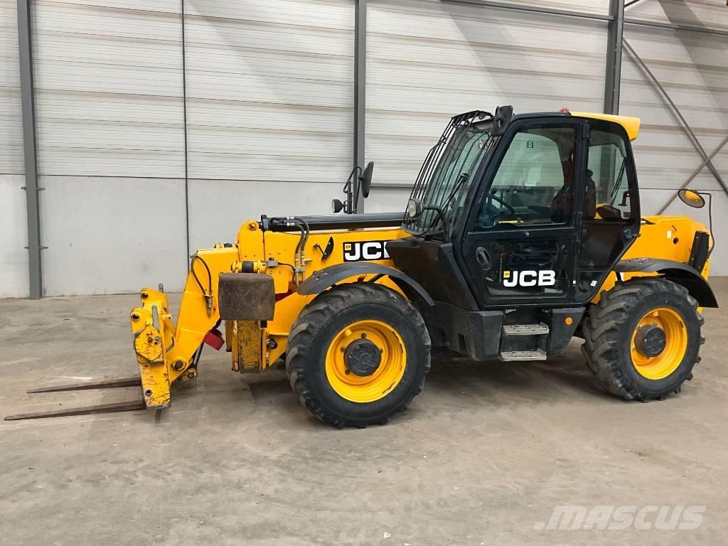 JCB 535-125 Телескопічні навантажувачі