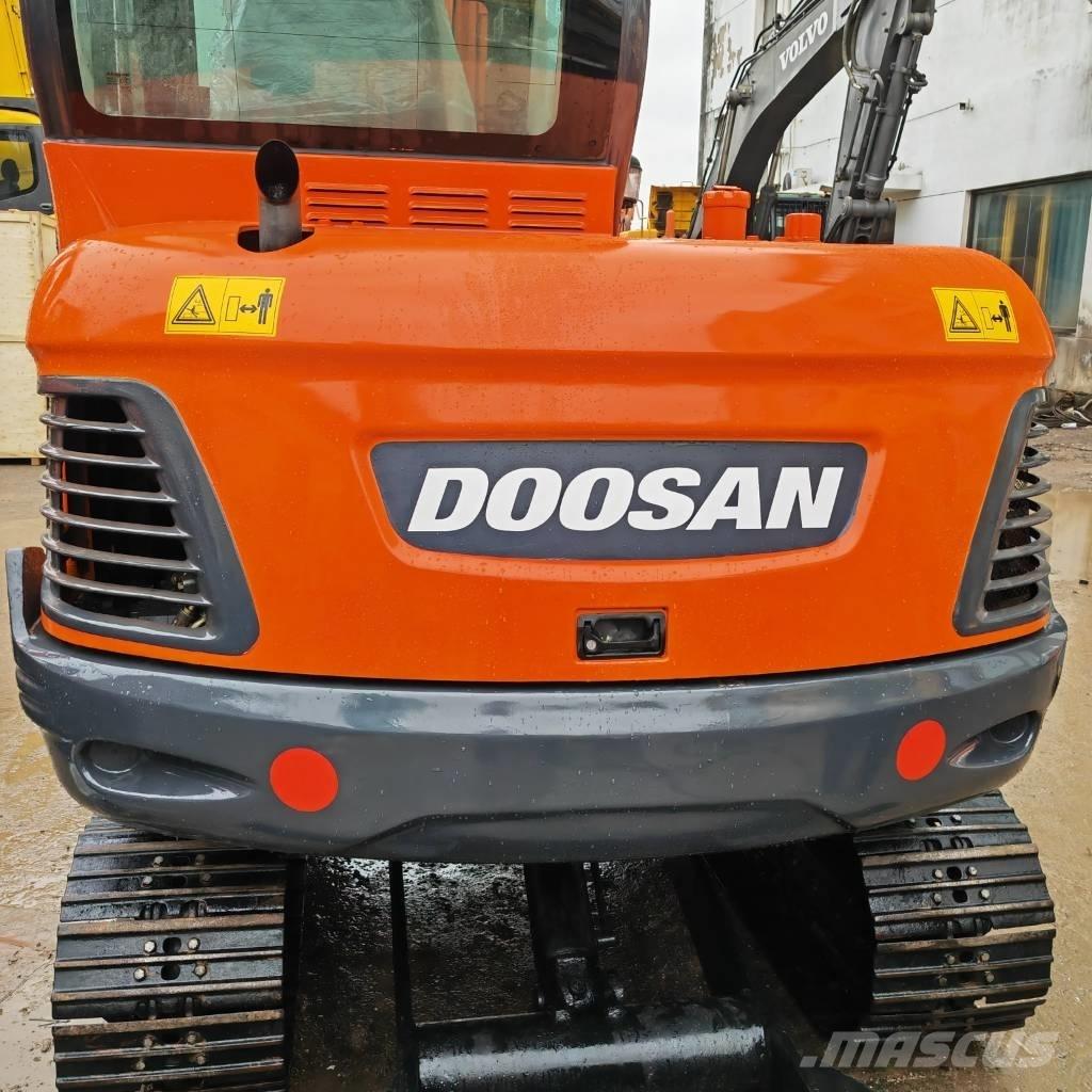 Doosan DX 55-9 C Гусеничні екскаватори