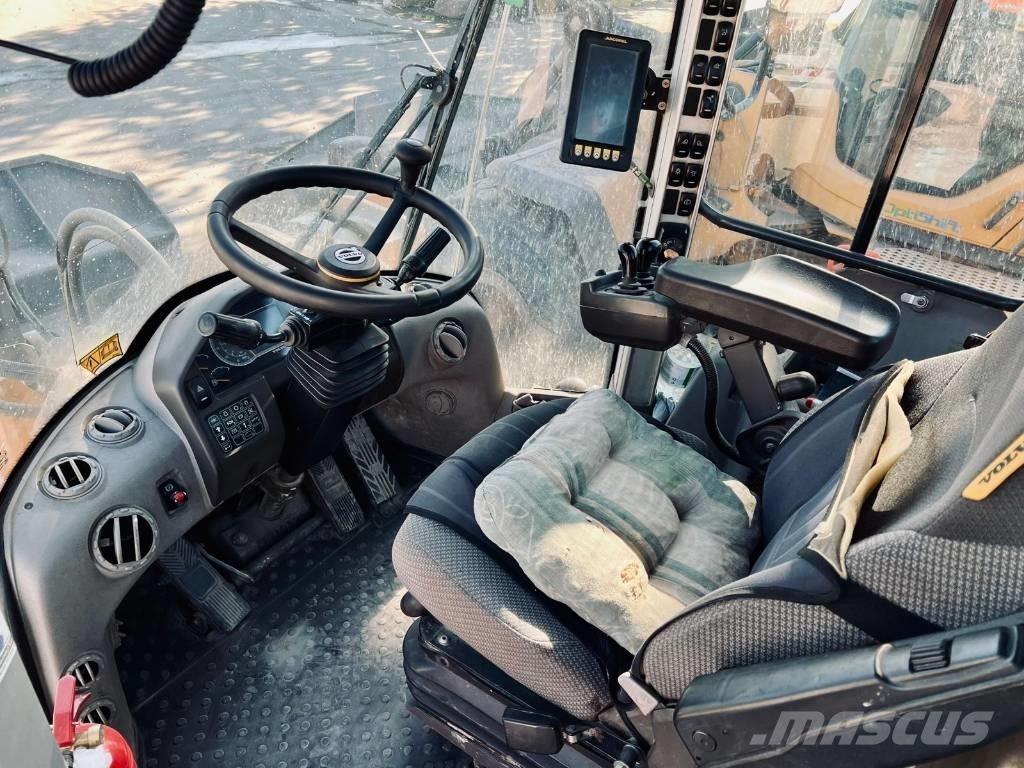 Volvo L 180 H Фронтальні навантажувачі