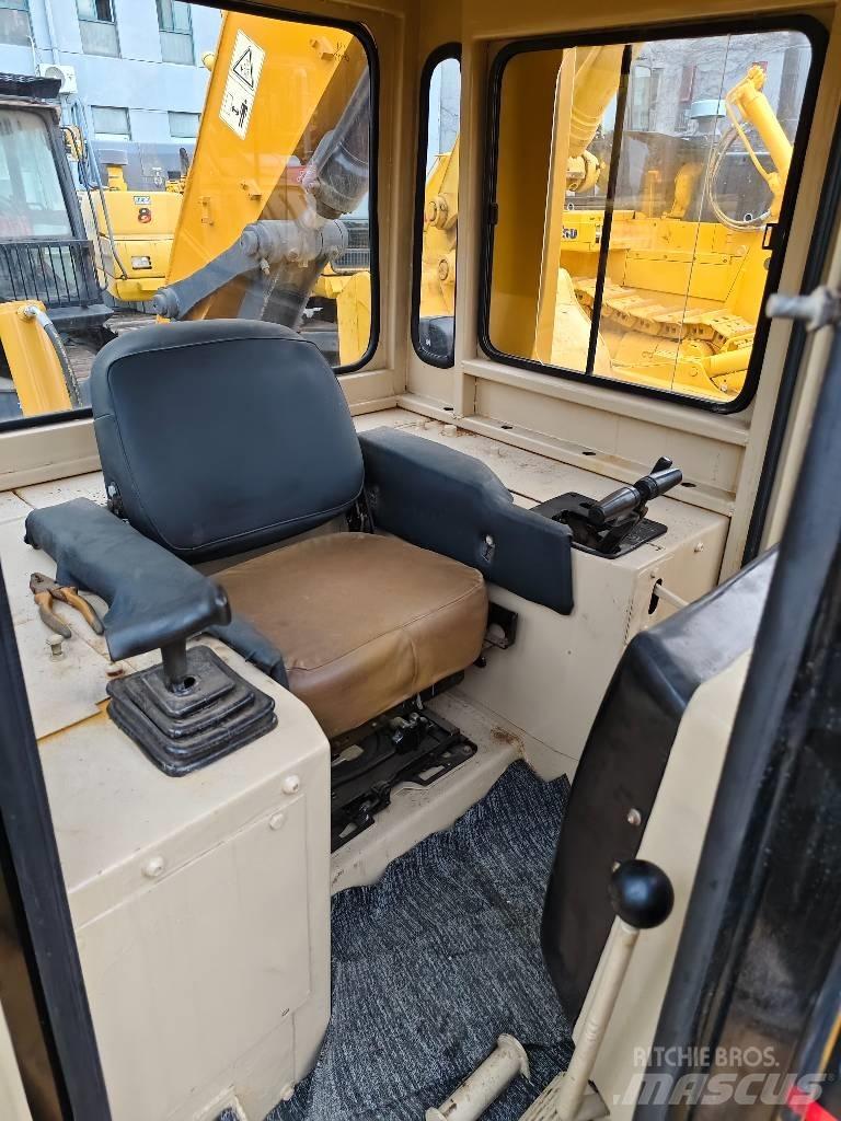CAT D 5 M Гусеничні бульдозери