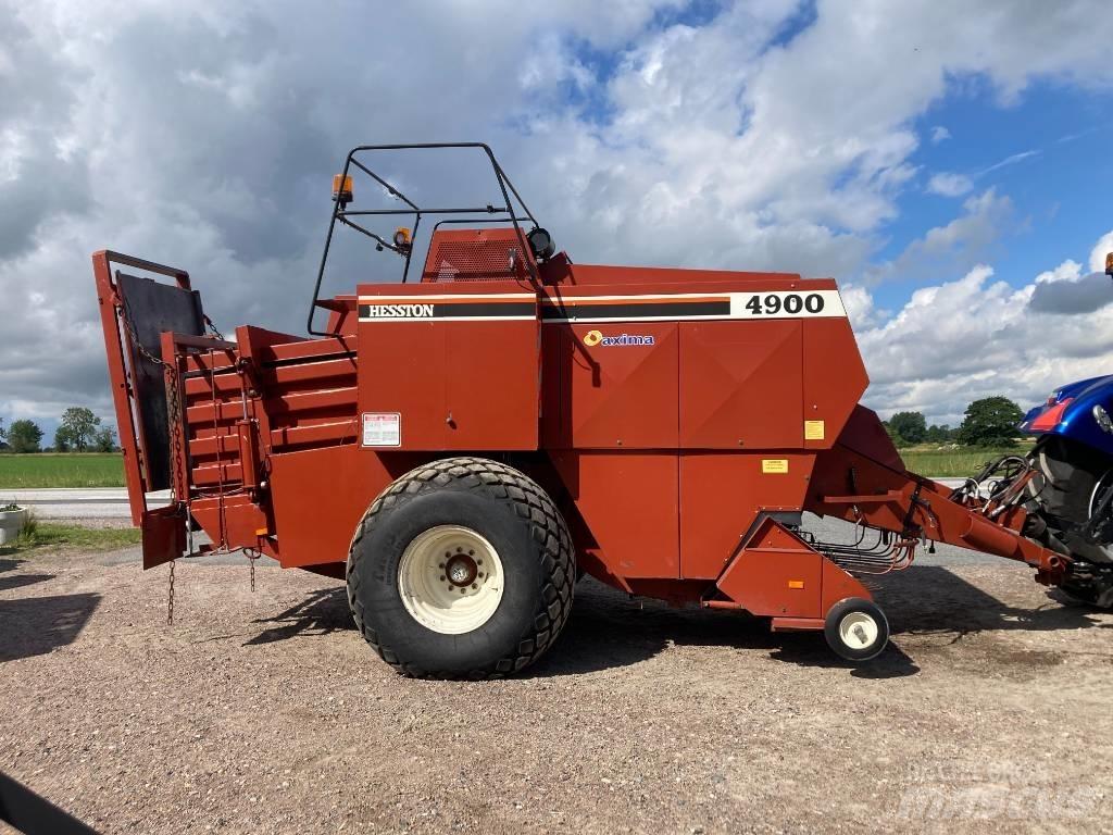 Hesston 4900 Тюкові прес-підбирачі