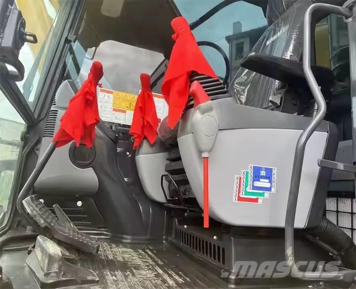 Komatsu PC220-8 Гусеничні екскаватори