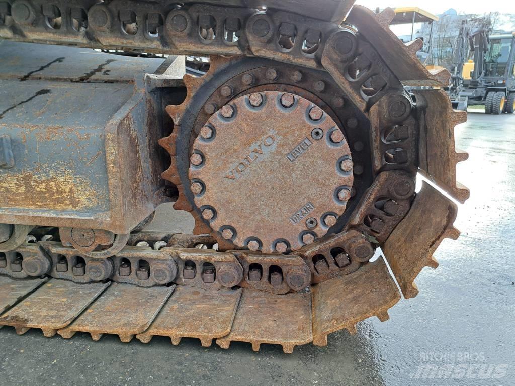 Volvo EC 200 EL Гусеничні екскаватори