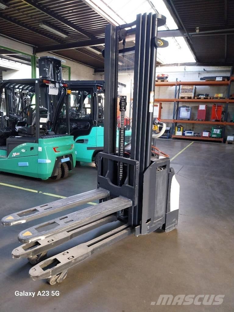 Crown ESi40001.6TT Ручний візок