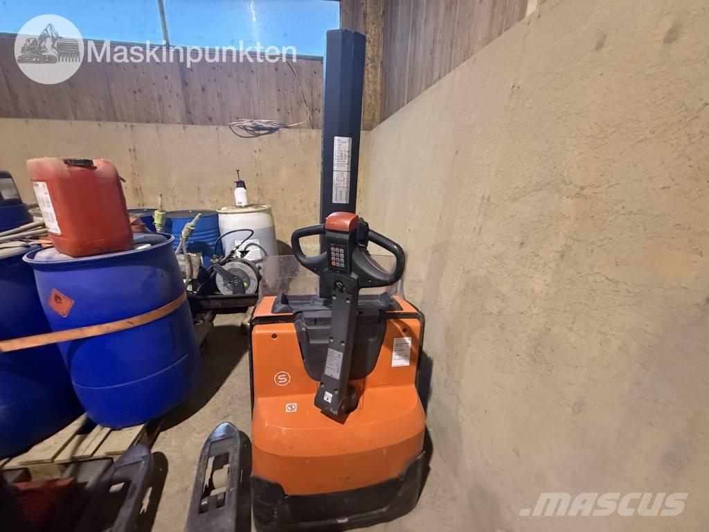 Toyota BT SWE 160 L Електронавантажувачі