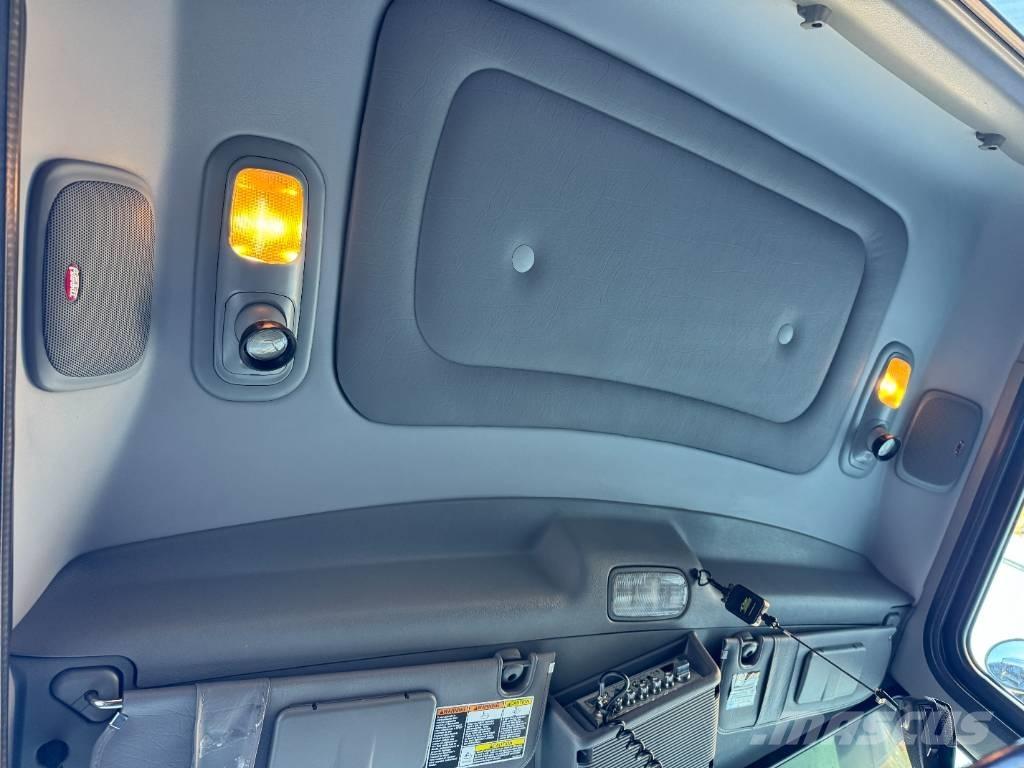 Peterbilt 389 Самоскиди