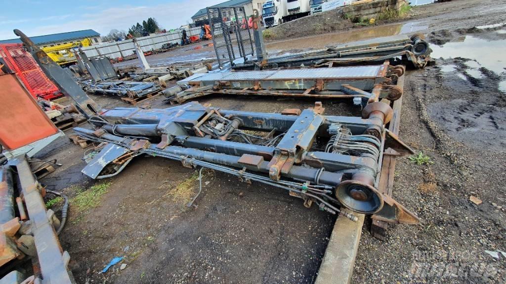  Hooklift DAMAGED Мультиліфти