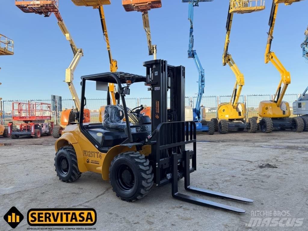 EUROYEN FD25TT4 Дизельні навантажувачі