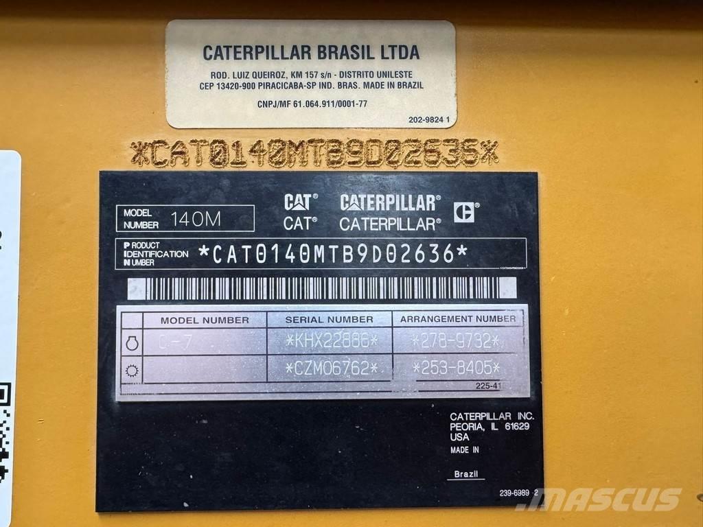 CAT 140M Грейдери