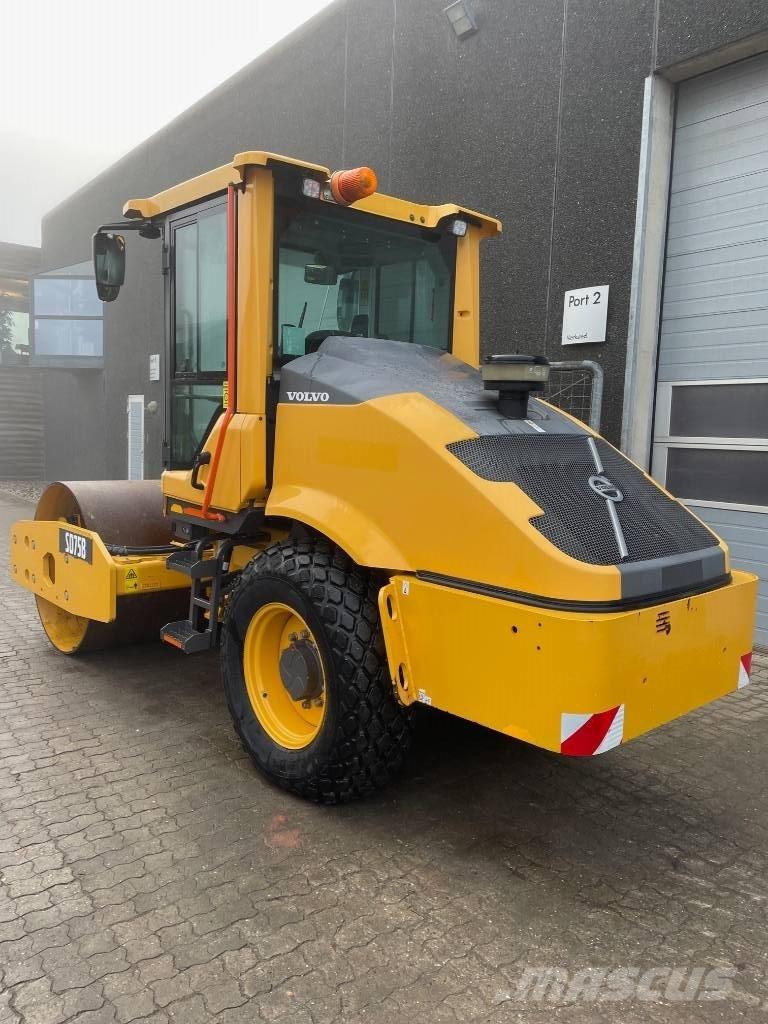 Volvo SD75B Грунтові котки