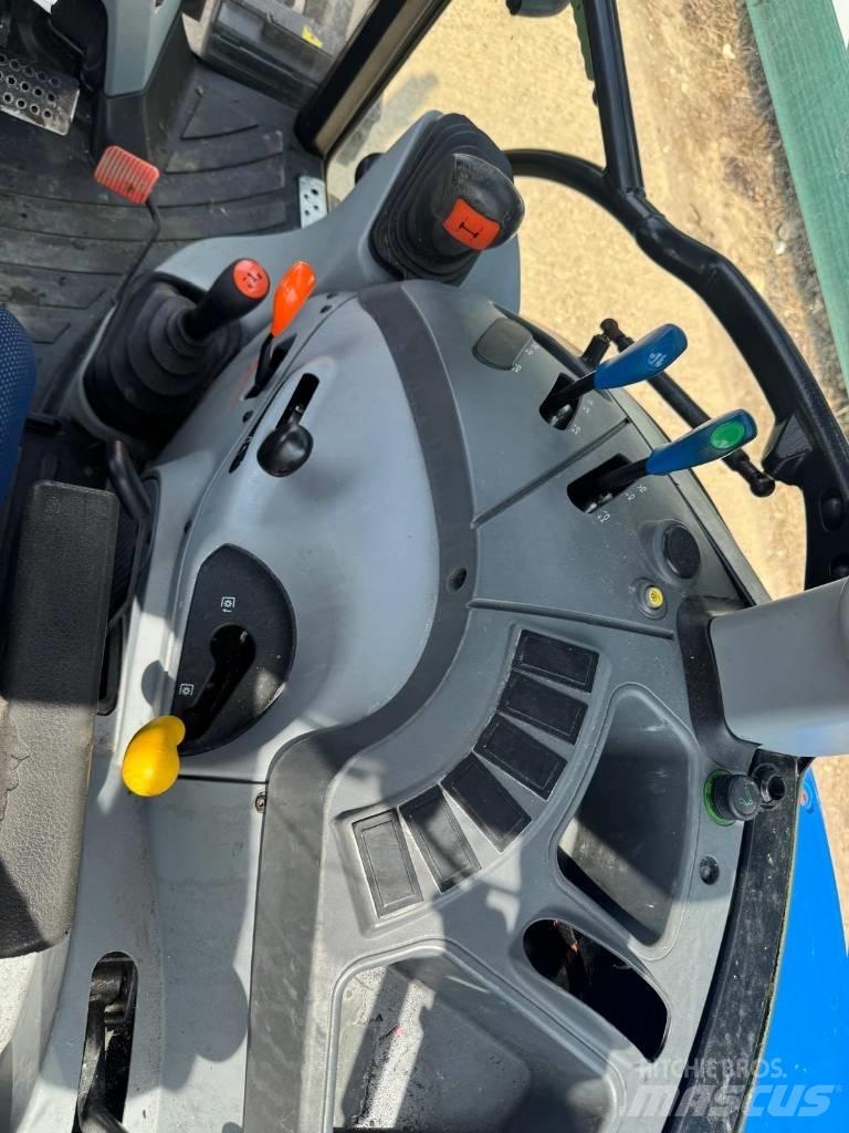 New Holland T 4.65 Трактори