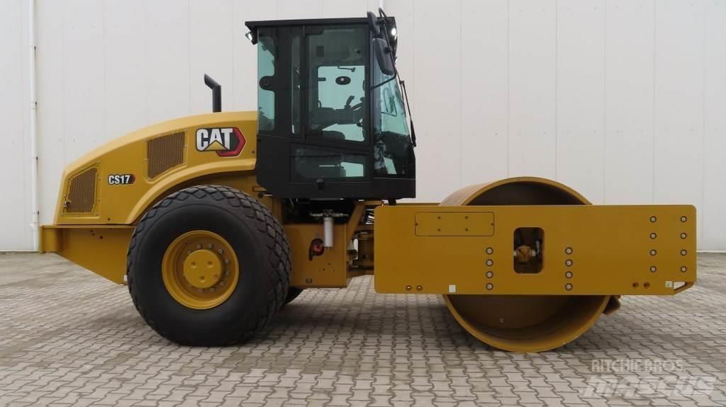 CAT CS17 Грунтові котки