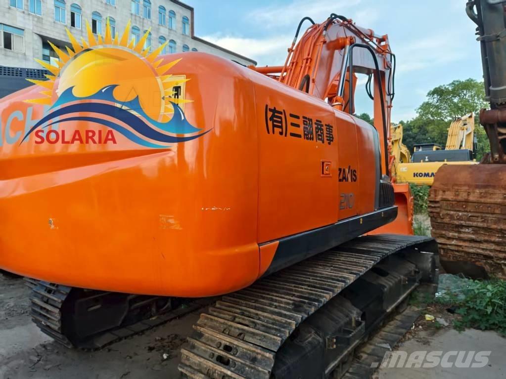 Hitachi ZX 210 Гусеничні екскаватори