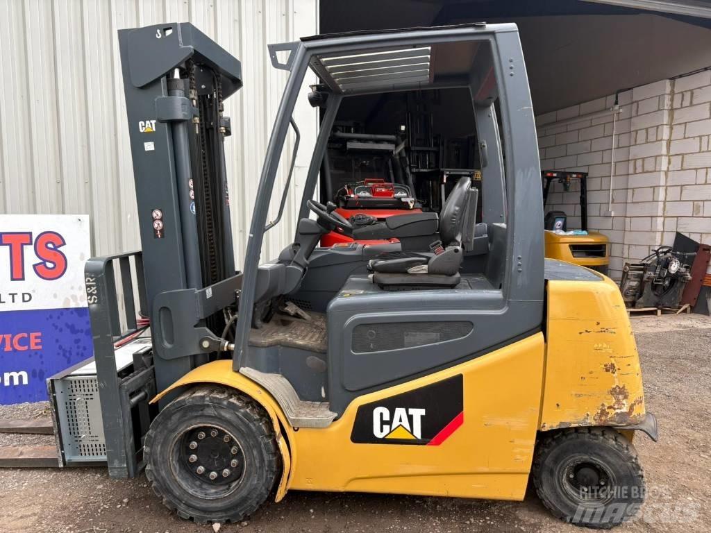 CAT EP 45 Електронавантажувачі