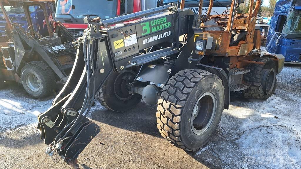 Green master 825T Телескопічні фронтальні навантажувачі