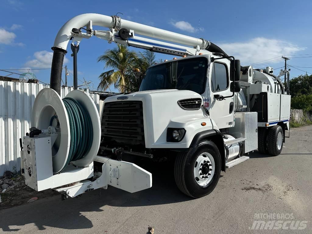 Freightliner 108 SD Комбі/Вакуумні вантажівки