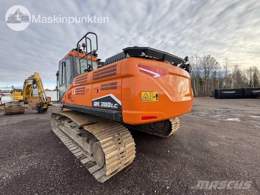 Doosan DX 300 LC Гусеничні екскаватори