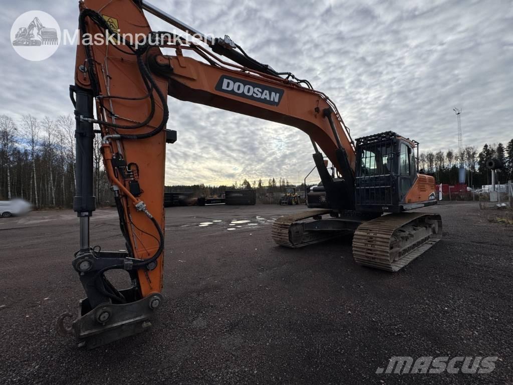 Doosan DX 300 LC Гусеничні екскаватори