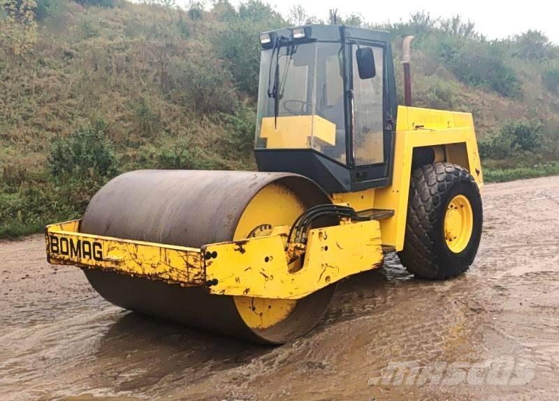Bomag BW213 D Грунтові котки