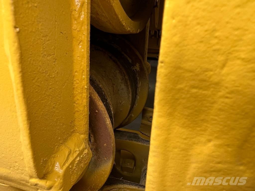 CAT D6H XL Гусеничні бульдозери