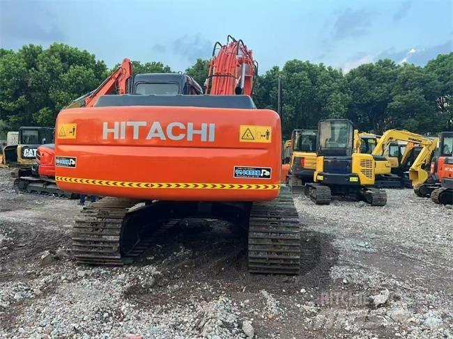 Hitachi ZX 200 Гусеничні екскаватори