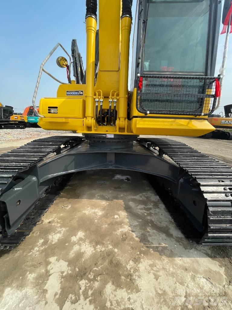 Komatsu PC 220-8 Гусеничні екскаватори