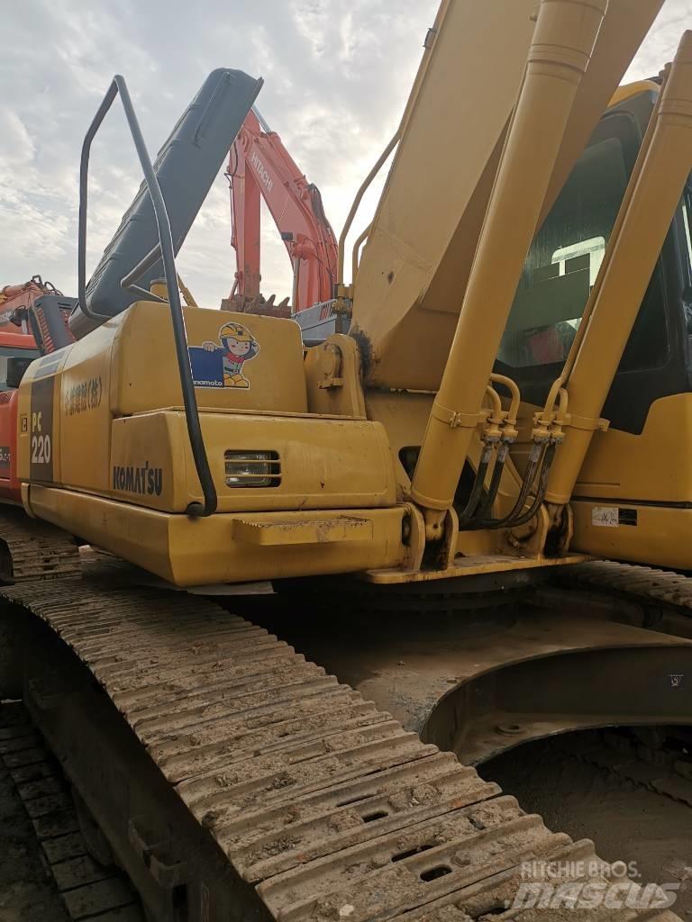 Komatsu PC 220 LC-7 Гусеничні екскаватори