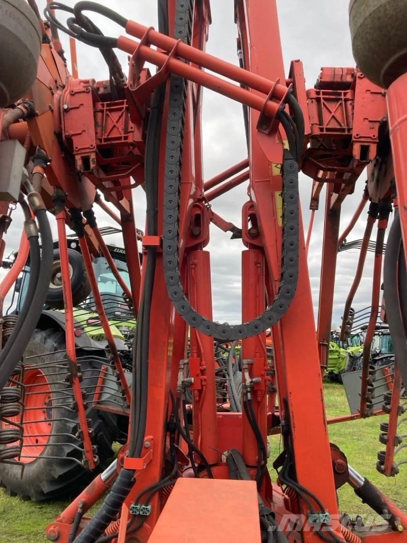 Kuhn GA 15021 Прибиральні комбайни